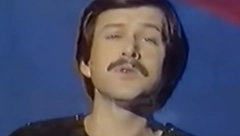 SVI ZNAMO NJEGOV HIT "SAČUVAJ TAJNU" Smrt pevača narodne muzike još uvek je misterija, njegovo telo nikada nije pronađeno, a jezivo pismo koje je žena dobila, ledi krv u žilama