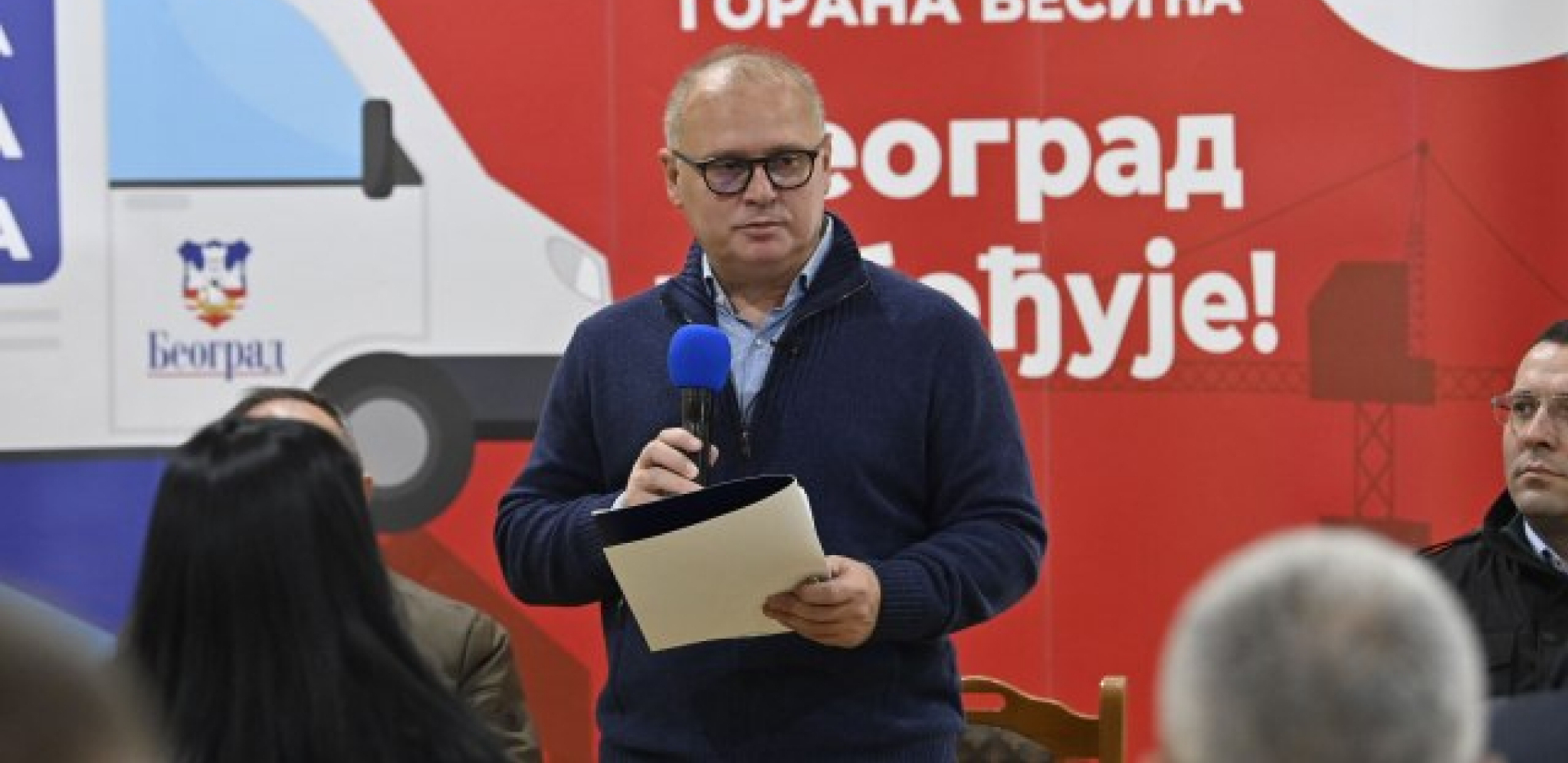 GORAN VESIĆ OBJAVIO Počeli smo asfaltiranje pristupnih saobraćajnica za fabriku vakcina u Zemunu (FOTO)