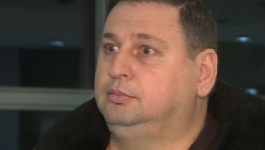 TAKI MARINKOVIĆ POVREĐEN! Otac Maje Marinković doživeo nezgodu, cela ruka mu u zavoju! (FOTO)