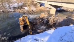 NOVI DETALJI TRAGEDIJE KOD PREDEJANA Jednu devojku i dalje traže, a jedna je bila živa pre sletanja u reku (VIDEO)