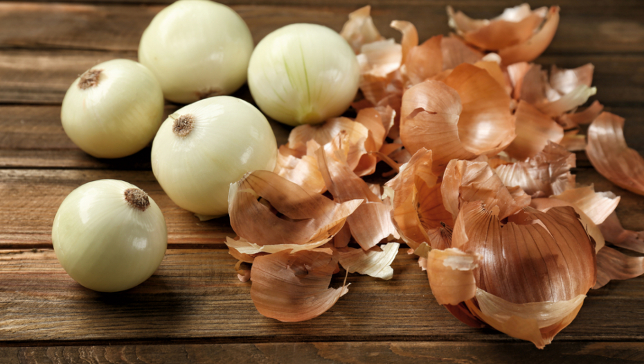 Pun vitamina: Čaj od crnog luka zaustavlja uporan kašalj