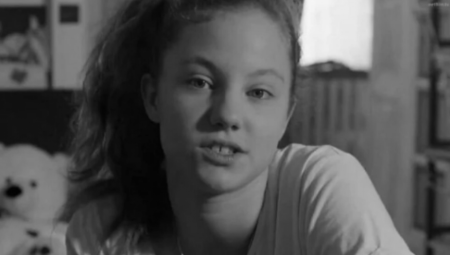 VOLIM TE VEČNO, SUNCE MOJE! Potresne poruke kolega nakon prerane smrti mlade glumice kidaju dušu: Putuj, lepi naš anđele!