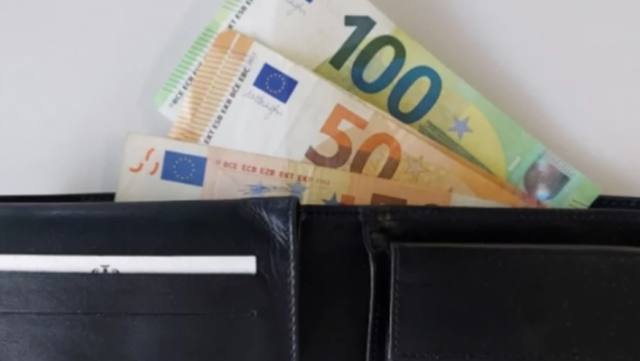 SVI SU MU SE SMEJALI ŠTO SADI KOROV Sada ovaj Srbin sa Zlatibora zaradi 7.000 evra po sezoni