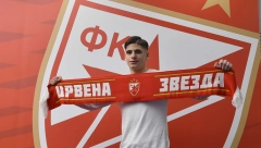 ZVEZDA PREDSTAVILA VELIKO POJAČANJE! Motika podigao dres sa brojem 17 i poručio: Svestan sam gde sam došao!
