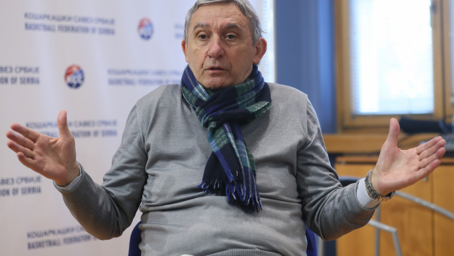 NOVINARI ŠOKIRALI PEŠIĆA "Kako ste ušli ovde?" Svi se pitaju šta je sa Teodosićem, selektor "Kari" poručio ovo