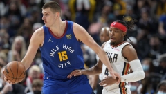 JOKIĆ ZNA ŠTA JE PROBLEM DENVERA! Srpski košarkaš briljira, ali njegovoj ekipi ne ide!