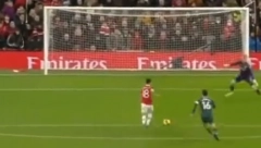 PROMAŠAJ GODINE! Zvezda Mančester junajteda na stubu srama, nemoguće da je ovo promašio! (VIDEO)