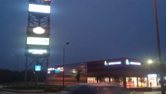 DRAMA U “ZEMUN PARKU"  Objekat evakuisan zbog informacije o požaru (FOTO)