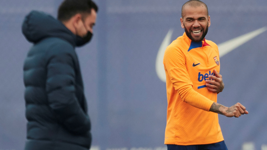 NIJE LJUT! Dani Alves tvrdi da razume novu Ćavijevu odluku!