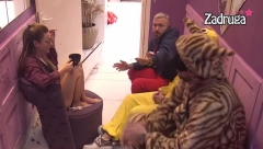 SVI TE RAZVLAČE, ZNA SE ŠTA SI! Ša brutalno izvređao Taru, nije birao reči, a ona ga dotukla ovime!