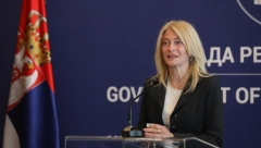 ZAŠTO JE IME JELENE BEGOVIĆ TOLIKO VAŽNO ZA SRBIJU? U pustinji kiča i vulgarnosti, dr Jelena je oaza pristojnosti i znanja - evo KO je ona