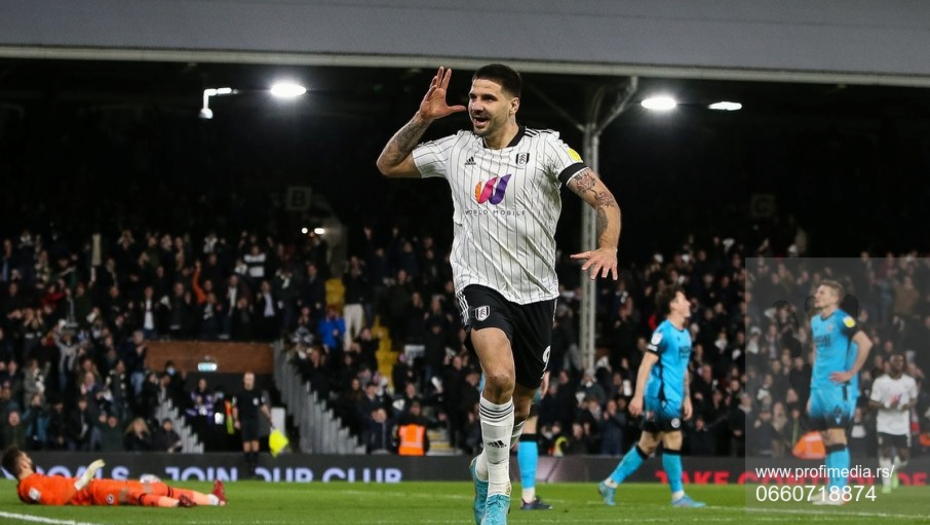 ENGLEZI ODUŠEVLJENI MITROVIĆEM! Nakon novog gola svi pričaju o ovom detalju! (FOTO)