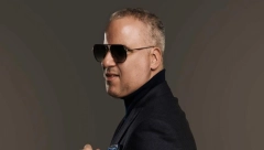 ČEKA GA BURNA GODINA Saša Matić peva na svadbi Ane Dabović, a koncert sa ovom zvezdom svi željno iščekuju