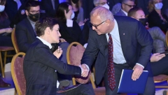 VESIĆ: Srpska napredna stranka podržaće svaku odluku Ane Brnabić