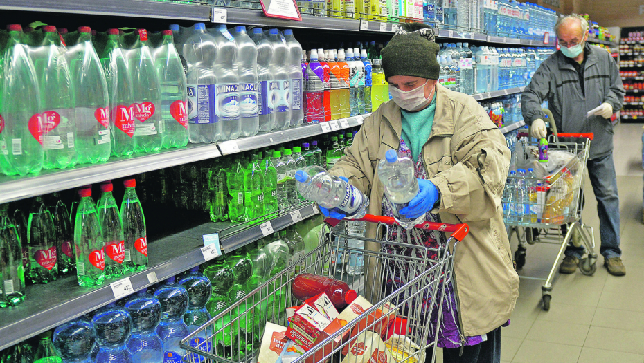 RADNO VREME TOKOM BADNJE VEČERI I BOŽIĆA Ovako će raditi prodavnice, pošte, pijace, parking...