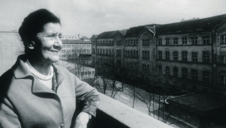 KOME MOŽE DA SMETA "KRVAVA BAJKA" Ministarka prosvete o odluci škole u Bujanovcu