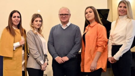 VESIĆ: Raspisan godišnji konkurs za podršku najtalentovanijoj deci