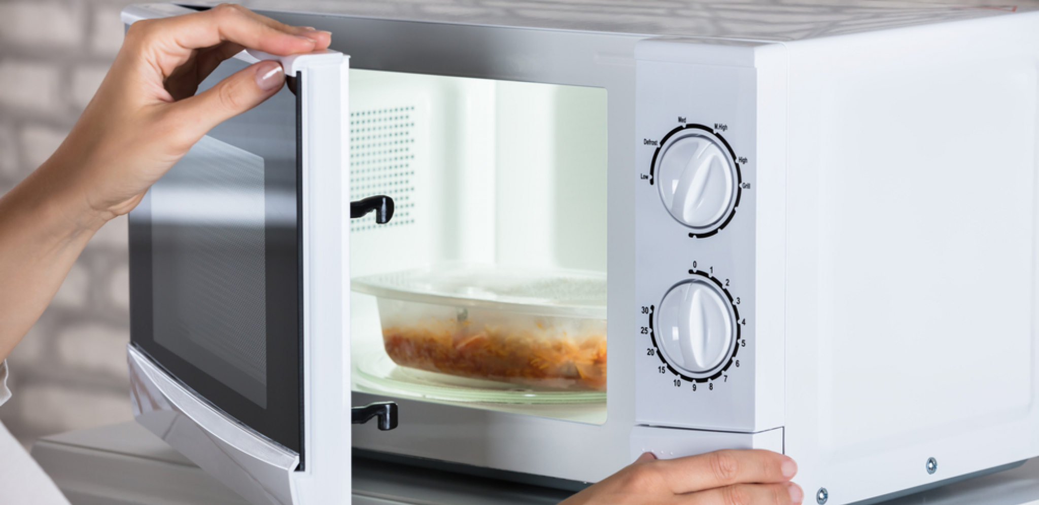 MOGU BITI OPASNE PO ZDRAVLJE Ovih pet namirnica nikako ne bi trebalo da podgrevate