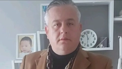 NIJE ME DODIRNUO JER NIJE PREDSTAVLJEN KAKO TREBA! Pevač bez dlake na jeziku izneo kritike na račun filma "Toma"