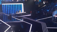 POKAZALA MU SREDNJI PRST USRED EMISIJE! Skandal u Zvezdama Granda kakav se ne pamti, nastao opšti haos zbog njih!