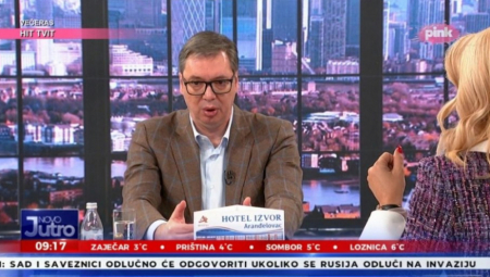 PROVRI VODA, STAVIŠ MAKARONE! Vučić otkrio šta sve ume da spremi u kuhinji