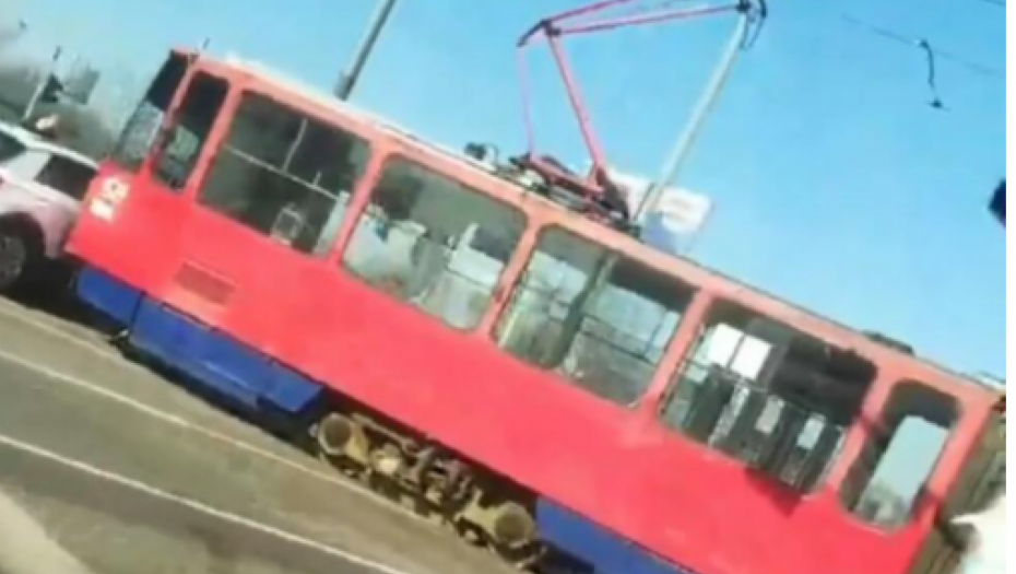 SUDAR KOD UŠĆA! Tramvaji stoje, potpuna blokada saobraćaja