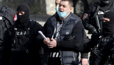 BRANI SE SA SLOBODE Veljin vojnik  na suđenja dolazi  iz kuće