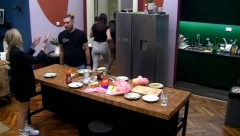 RAZLUPAO POLA STANA I RASKRVARIO RUKU! Ovakvog Davora još niste videli, a ovo ga je isprovociralo!