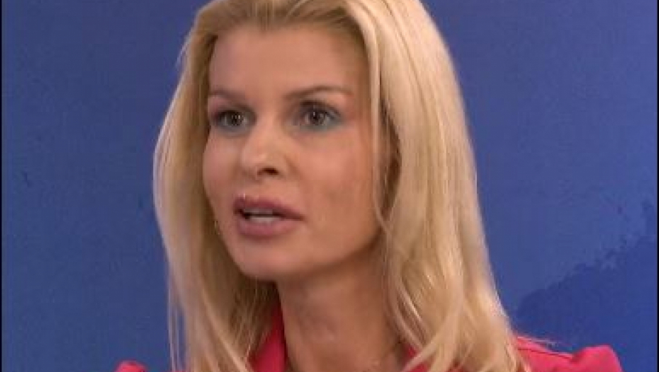 PROMUKLOST MOŽE BITI SIMPTOM NAJTEŽE BOLESTI Dr Sanja otkriva kad je promena u boji glasa znak za uzbunu