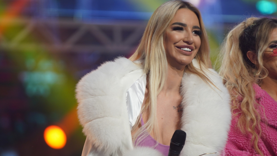 ALEKSANDRA REŠILA DA SVIMA ZAPUŠI USTA Nemoralna sam, pa šta?!