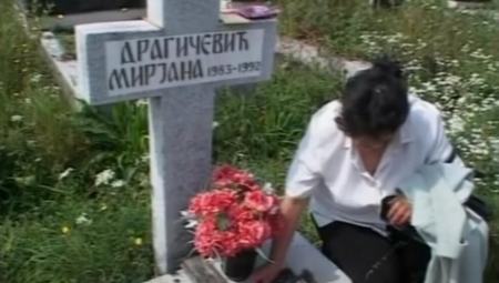 RADA JE GLEDALA KAKO JOJ MUDŽAHEDINI SILUJU ĆERKU OD DEVET GODINA Njeni krici su odzvanjali kućom, a onda su je ubili! (VIDEO)
