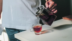 PRIRODAN JE LEK ZA SMIRENJE, ALI I MOĆAN U BORBI PROTIV VIRUSA: Ovaj čaj su koristili stari Grci, ali nije za svakoga