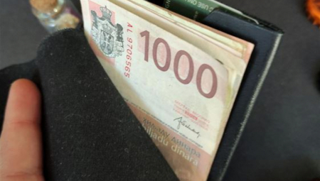 ZAPOSLENO PREKO 25.000 MLADIH Program "Moja prva plata" se pokazao kao ogroman uspeh