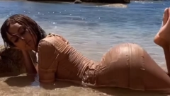 MALOLETNA PROSTITUTKA SPAVALA S DVOJICOM FUDBALERA Zarađivala je silne pare, a danas njen izgled ostavlja bez daha