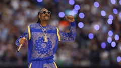 KRALJICA ELIZABETA SPASILA SNUP DOGA! Hteli da proteraju slavnog repera jer je optužen za ubistvo!