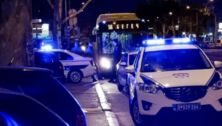 KRVAVI OBRAČUN NA BALKONU U NOVOM SADU Nakon svađe nožem izbo komšiju, sukob počeo još tokom dana