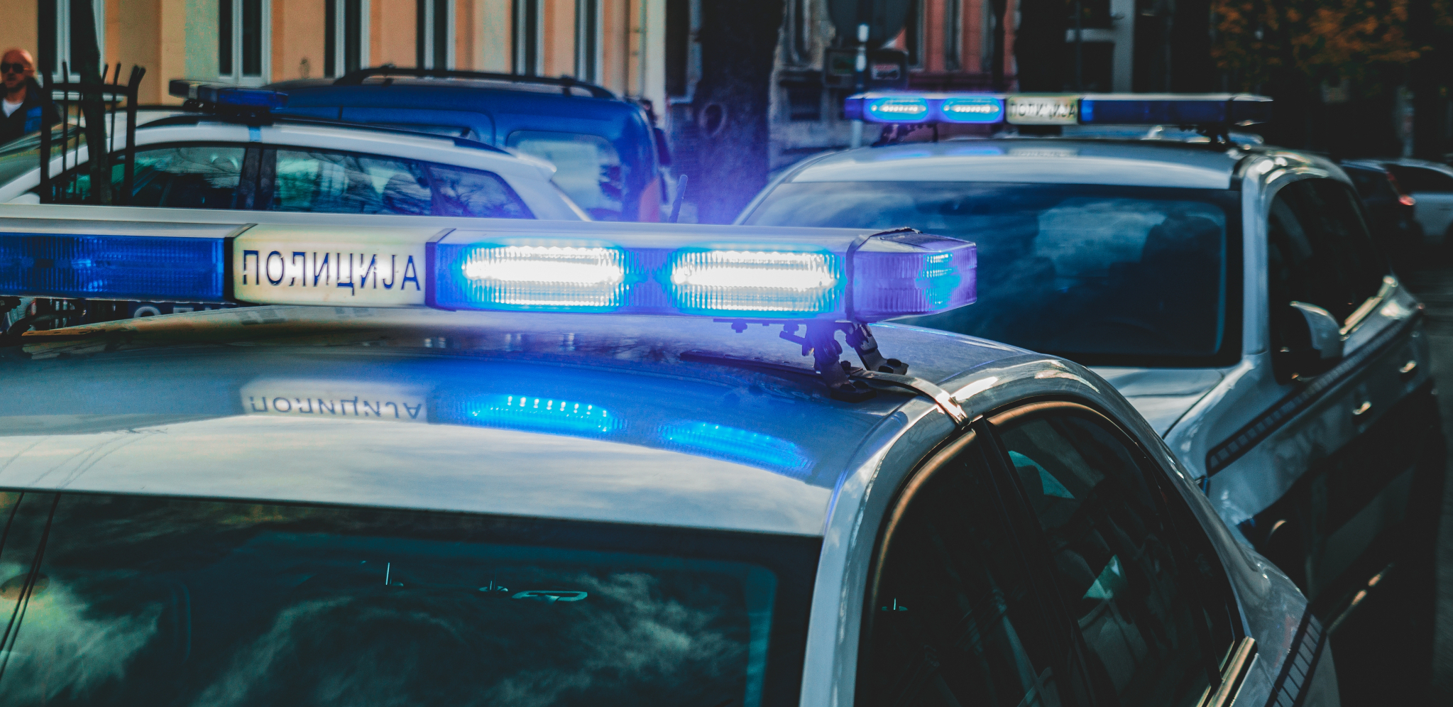 UŽAS U VRŠCU Otac ubio dete (2) pa izvršio samoubistvo!