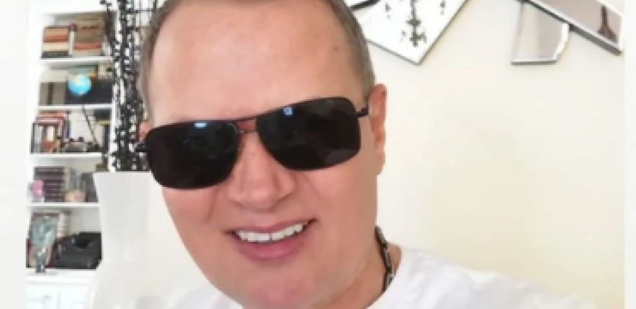 PATALOŠKA LJUBOMORA JE JAČA OD RAZUMA Osman Karić otkrio šta misli o prekidu prijateljstva Stefana i Mensura, pa osuo paljbu po njemu i žestoko popljuvao Milicu