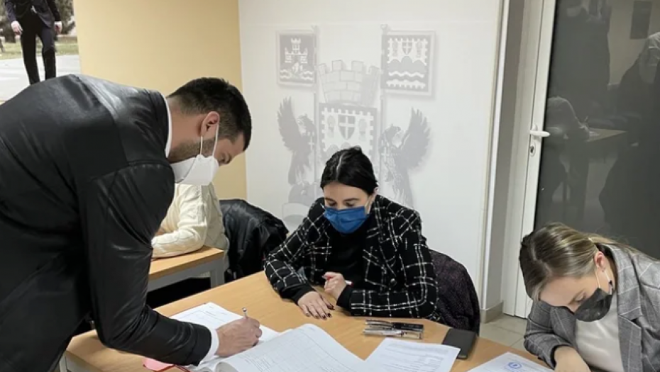 ZA NOVE POBEDE NAŠE SRBIJE! Legendarni vaterpolista i aktuelni ministar Udovičić dao apsolutnu podršku Vučiću i naprednjacima: Potpisao se za listu SNS (FOTO)