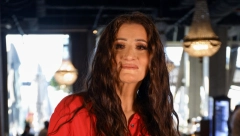 IMALA SAM TEŠKE BORBE Mira Škorić podelila jezive detalje iz svog života: Živu su me sahranjivali