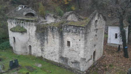 OVDE SE SRPSKA VOJSKA PRIČEŠĆIVALA KAD JE BILO NAJVAŽNIJE Misteriozna crkva u ovom srpskom selu krije velike tajne naše istorije!