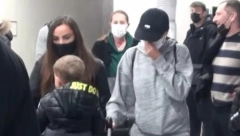 POTPUNO NEPREPOZNATLJIVA! Prijovićka iz Amerike pravo u nabavku, pevačica bez šminke i skroz opuštena oduševila prolaznike! (VIDEO)