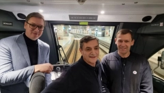 DELA GOVORE Srbija ima voz koji juri 200 na sat, predsednik Vučić oduševljen: Za ovo smo radili, sanjali, verovali... Čestitam!