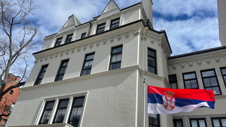ODRŽAN PRAZNIČNI PRIJEM U AMBASADI SRBIJE U SAD Đurić: Na izmaku još jedna godina sjajne saradnje, novih partnerstava i planova