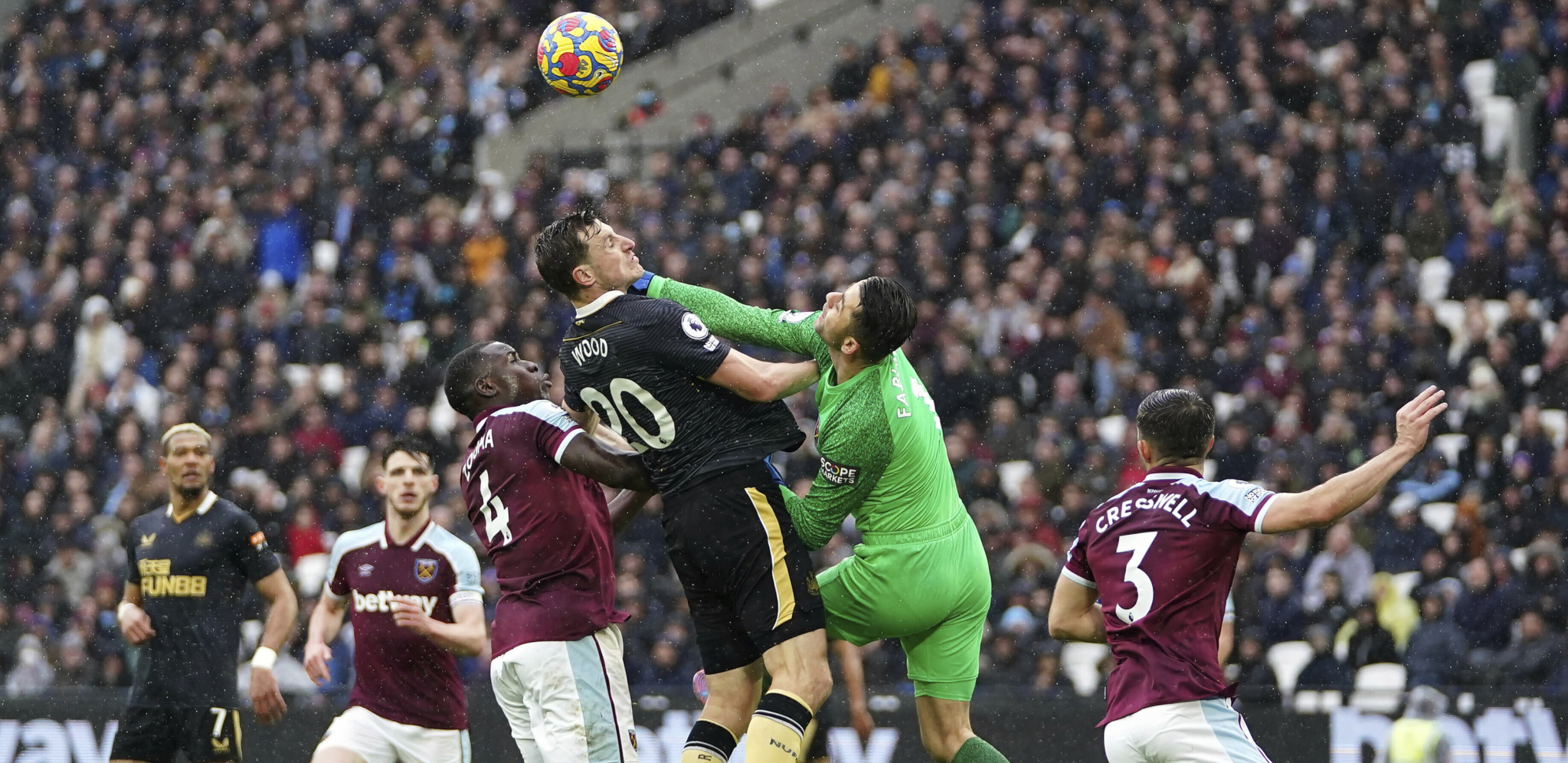 MJAU, MJAU! Napadač Njukasla imitirao mačku kako bi isprovocirao Kurta Zumu!