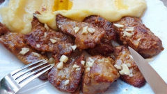 BAKIN RECEPT ZA DOBRU KRVNU SLIKU Najsočnija, najmekša, džigerica, baš fini ukusan obrok (VIDEO)