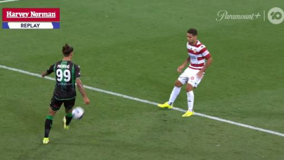 GOL GODINE! Bivši reprezentativac Srbije izveo majstoriju, a onda usledilo nešto što niko nije očekivao (VIDEO)