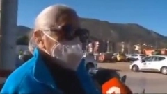 KAD TE PONESE EUFORIJA! Starica satima stajala u redu s navijačima misleći da je red za vakcinu