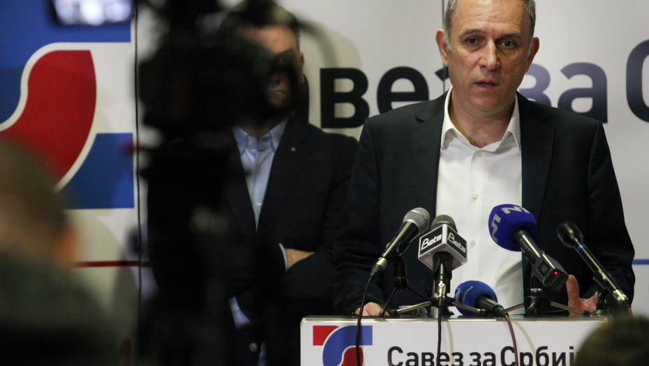 LICEMER Zdravko Ponoš traži da se Srbija distancira od Rusije i uvede sankcije