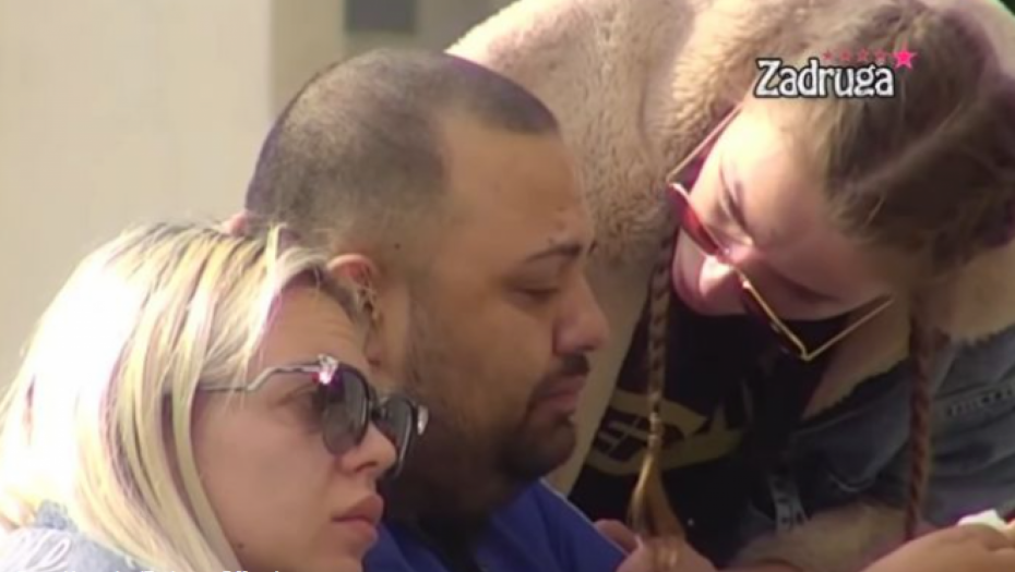 NE MOŽE DA VERUJE DA GA JE NAPUSTILA! Zadrugar plakao i jecao, svi ga tešili i smirivali!